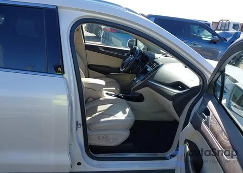 2019 Lincoln Mkc Reserve from USA, damaged, VIN 5LMTJ3DH8KUL31599